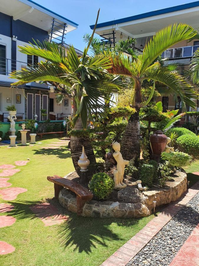L&M Hearthstones Lodge Oslob Exterior foto
