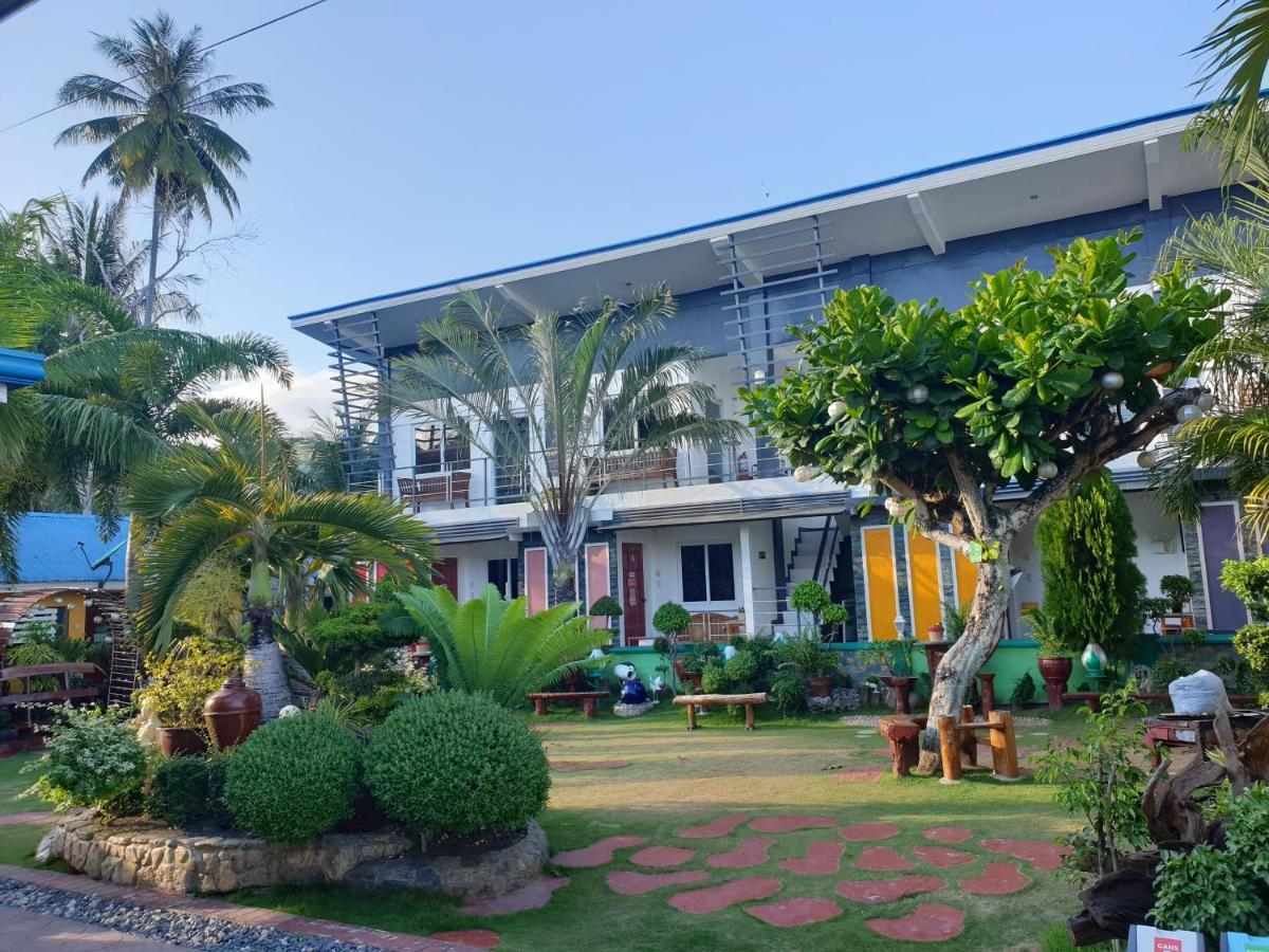 L&M Hearthstones Lodge Oslob Exterior foto