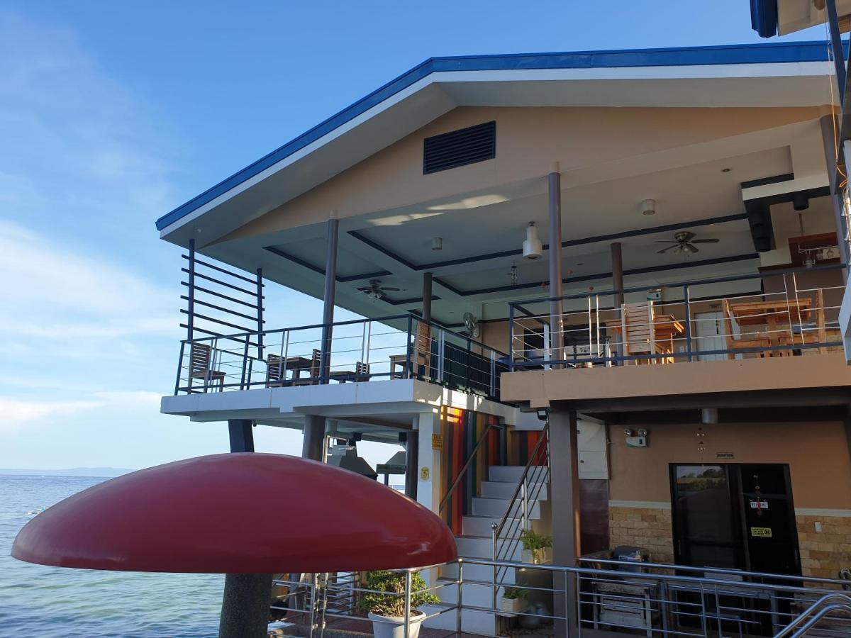 L&M Hearthstones Lodge Oslob Exterior foto